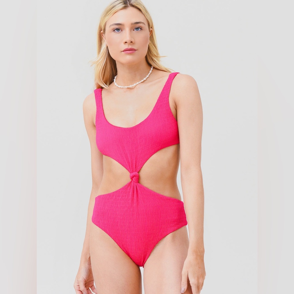 NWT- AGUA BENDITA Women's Kasie One-Piece Swimsuit Hot Pink